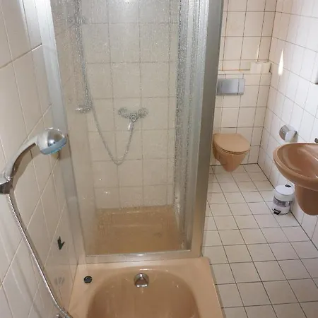 Cityapart Hof 2*